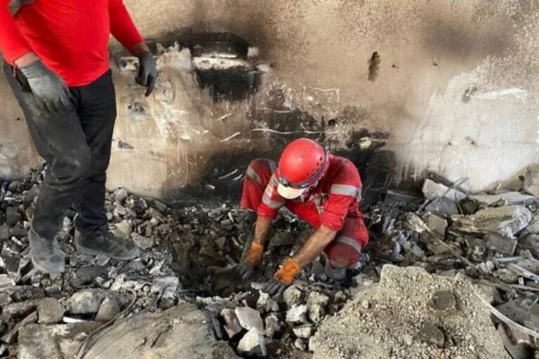 Trump Urges Tehran Evacuation as Iran-Israel Conflict Escalates, Seeks Emergency Ceasefire Amid Global Concern